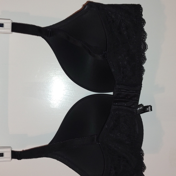 38 DD Bra - Picture 2 of 2